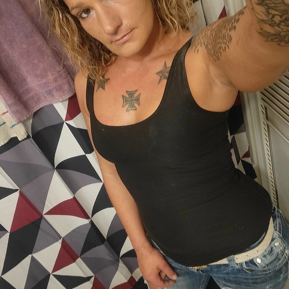 Meet your Posher, Anastasia - Picture 4 of 5